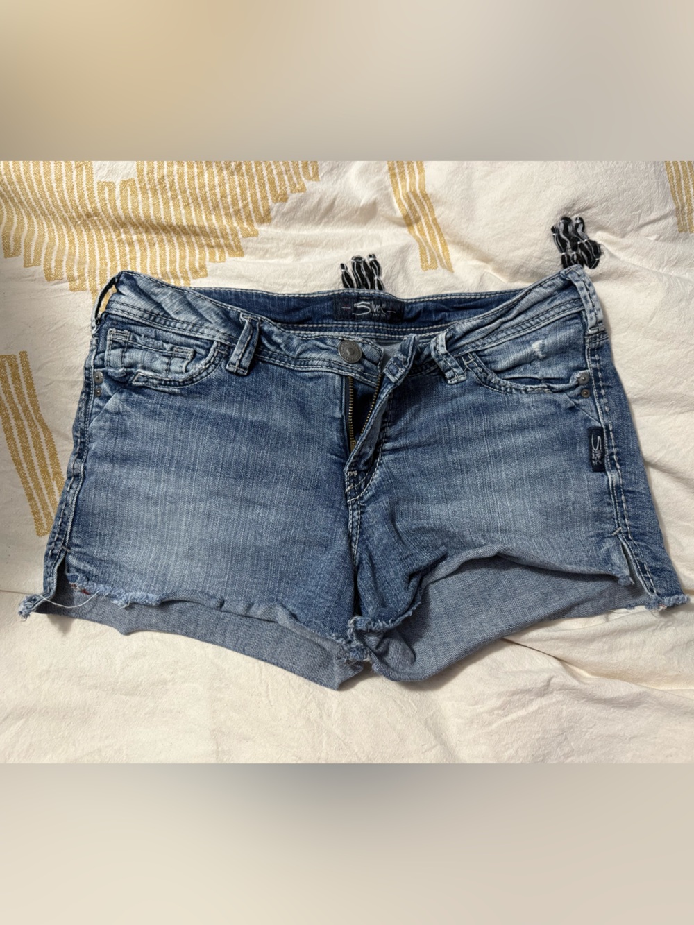 Silver Jeans - Tuesday Short denim Shorts - W29/L3-1/2